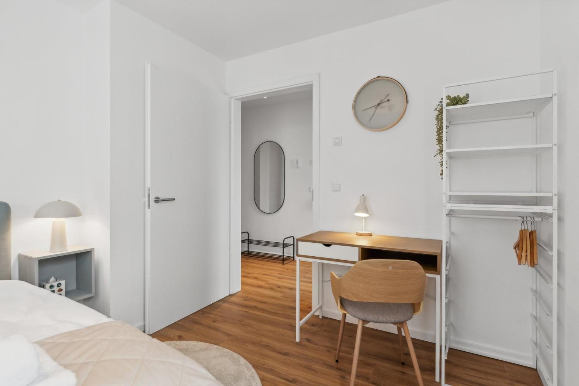 Deluxe Apartment In Bielefeld City Mit Parkplatz Und Balkon Extérieur photo
