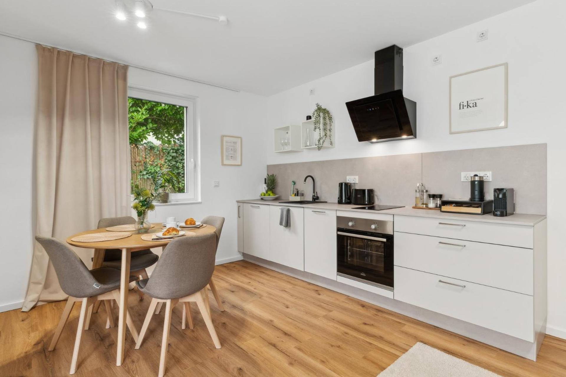 Deluxe Apartment In Bielefeld City Mit Parkplatz Und Balkon Extérieur photo